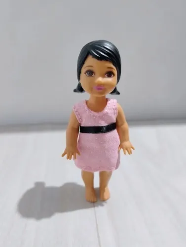 Boneca Kelly bebê irmã da Barbie chelsea
