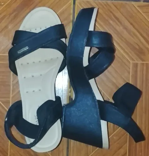 Sapatos em bom estado