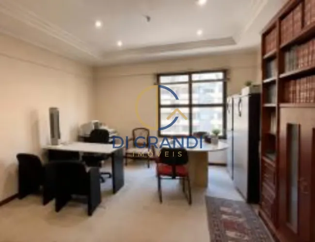 Oportunidade única: Sala comercial à venda no Centro de Campinas-SP, com 35m² e vaga de ga
