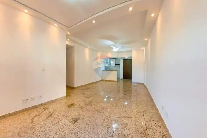 Apartamento à Venda - 3 quartos, 1 suíte - Edifício Villagio Venezia - Centro - Araras/SP.