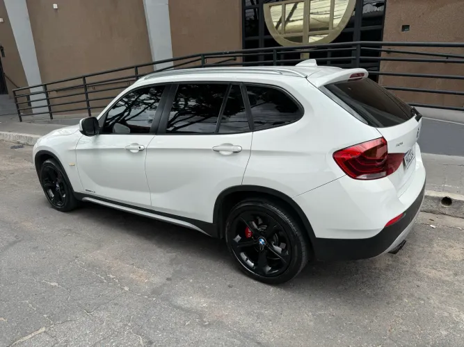 BMW X1 Sdrive 20I 2.0/2.0 TB Acti.flex Aut. 2013