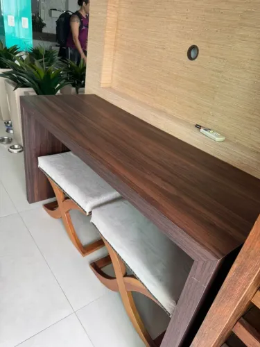 Aparador / Mesa para estudo