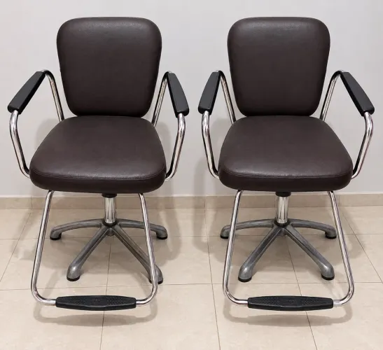 2 Cadeiras para Salão de Beleza ou Barbearia