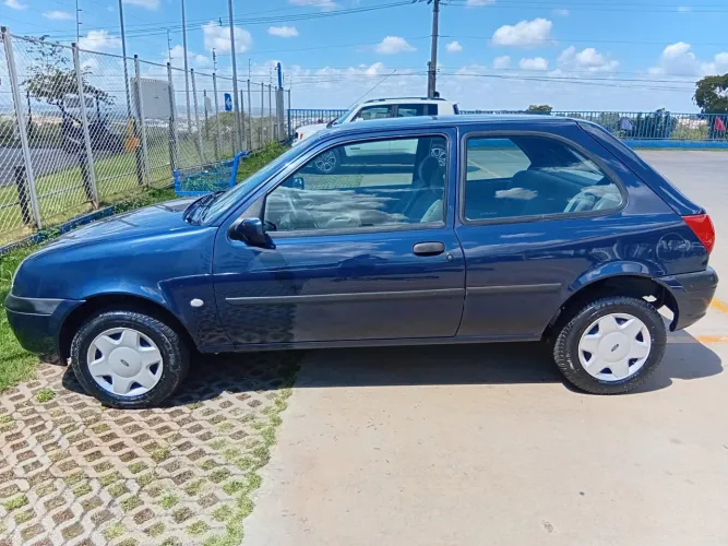 Ford Fiesta GL 1.0 3P 2001