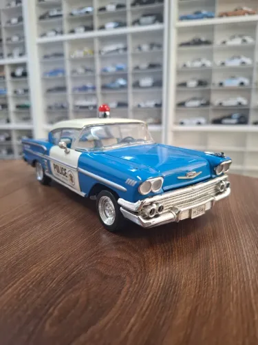 Miniatura Police Saico 1/24 Chevy Impala 1958 Police Los Angeles