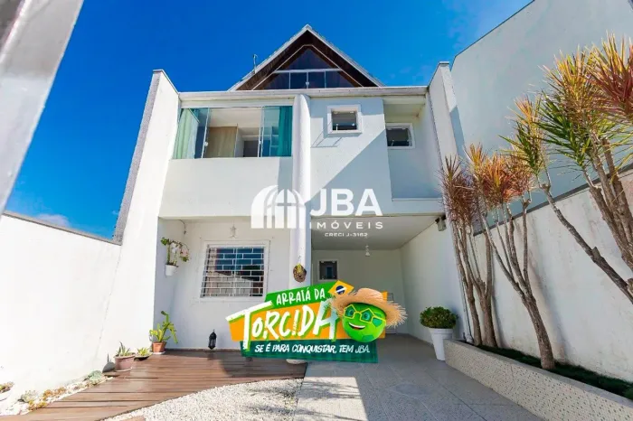 SOBRADO TRIPLEX NO GUABIROTUBA