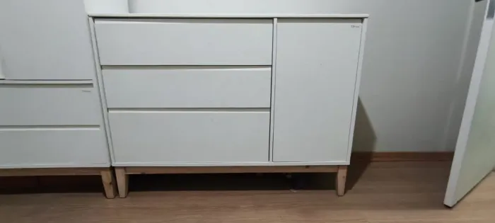 Vendo quarto infantil completo (guarda roupas, cômoda e berço)