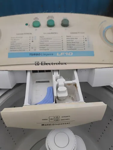 Máquina de lavar roupa 10 k funcionando perfeitamente entrego 550.00