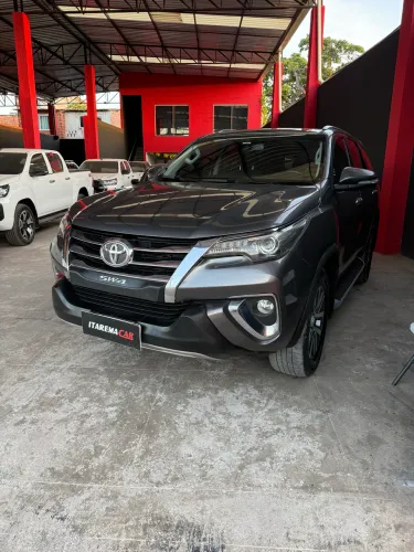 Toyota Hilux SW4 SRX 4X4 2.8 TDI 16V Dies. Aut. 2018