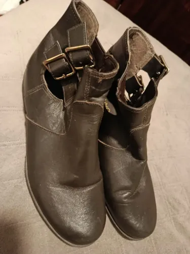 Bota marrom via uno 38