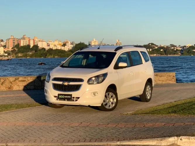 Chevrolet Spin LTZ 1.8 8V Econo.flex 5P Aut. 2016