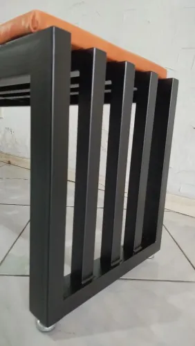 Banco Estilo Industrial