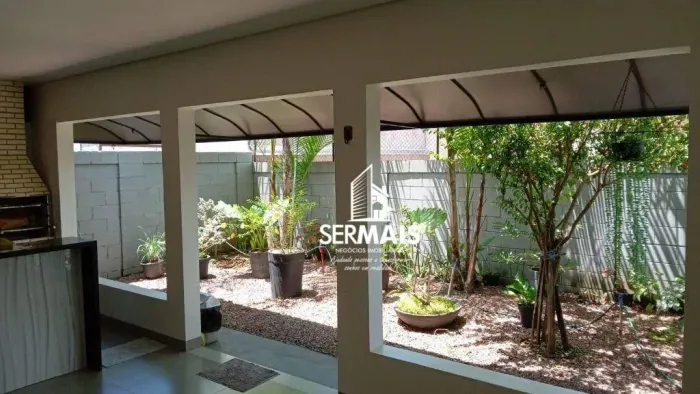 Vendo Linda Casa em Condominio