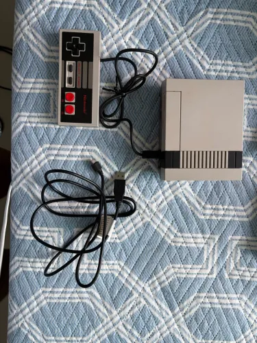 NES Classic Edition + Case de Transporte