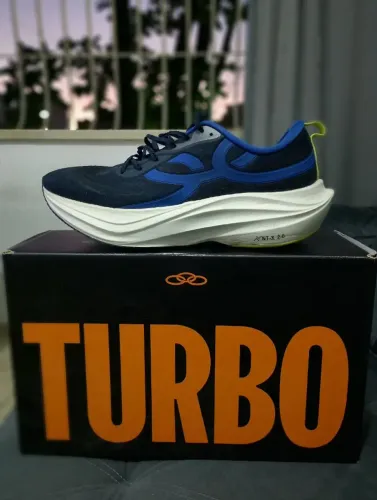 Tênis de corrida