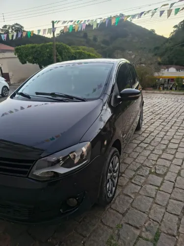 Volkswagen Fox 1.0 MI Total Flex 8V 5P 2012