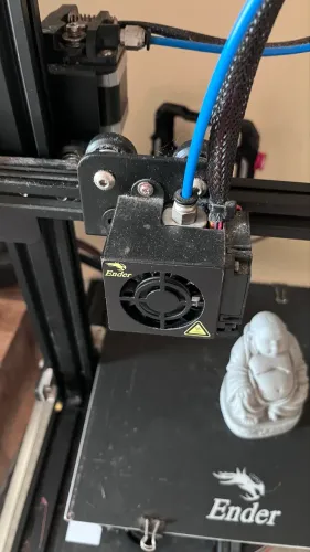 Impressora 3D Creality Ender 3 usada funcionando