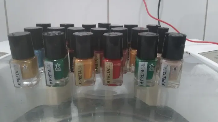 Esmaltes Preta Gil 