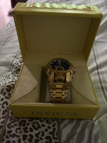 Invicta Zeus bolt