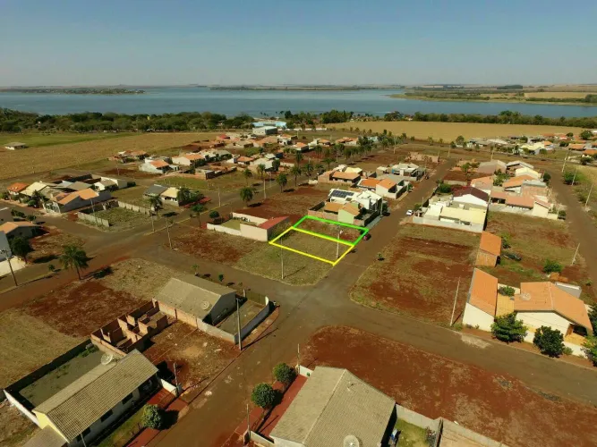 Lote no ametista quitado pronto para construir