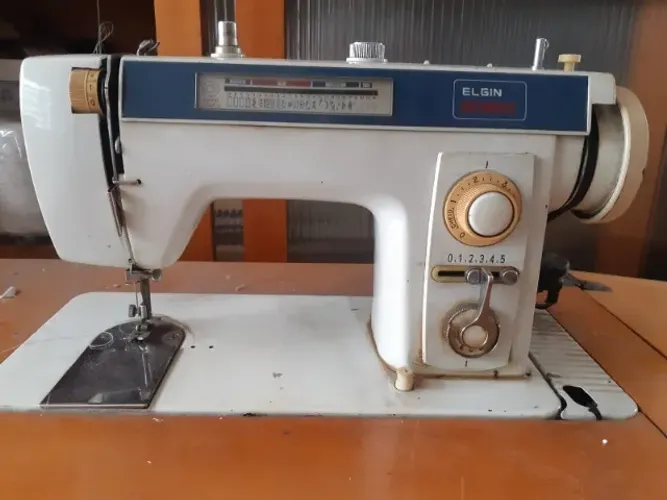 Máquina de Costura