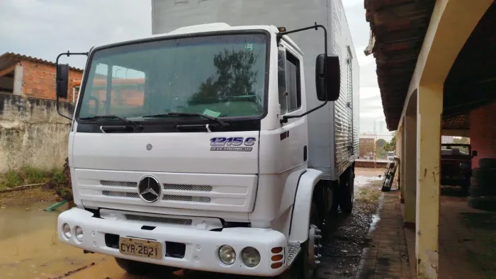 Vendo Mercedes 1215 c