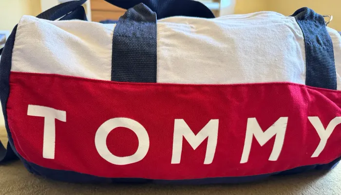 Bolsa de Viagem e academia Original Tommy Hilfiger Bag Dobrável Azul-escuro.