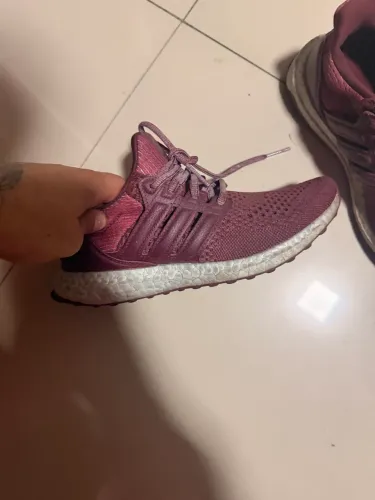 Ultraboost 1.0 vinho