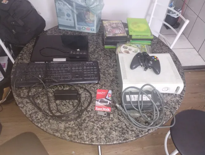 COMBO COMPLETO: Diversão + Trabalho (Xbox 360 + Notebook Win 10)