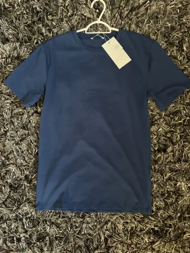 CAMISA ZARA NA ETIQUETA AZUL ESCURA TAMANHO P