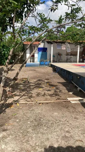 Vende-se um sítio/ chácara