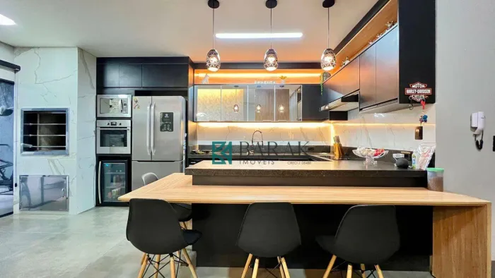 Casa com 3 dormitórios à venda, 149 m² por R$ 765.000,00 - Jardim Munique - Maringá/PR