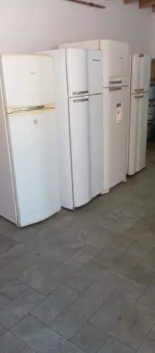 Geladeiras com defeito