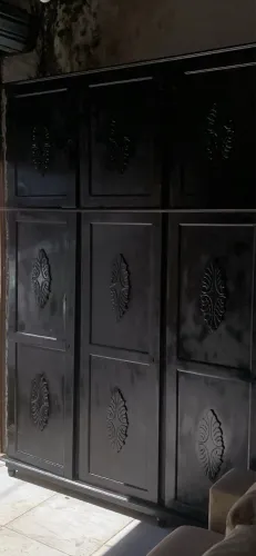 Guarda roupa antigo