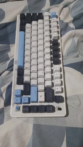 TECLADO MECÂNICO 60% SWITCH AZUL !
