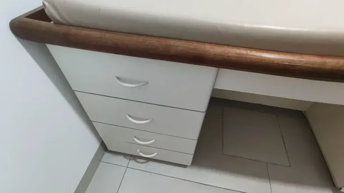 Maca profissional com gaveteiro e armário embutido 