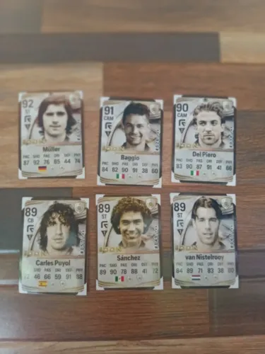 Vendo 6 cartas Fifa icon card games