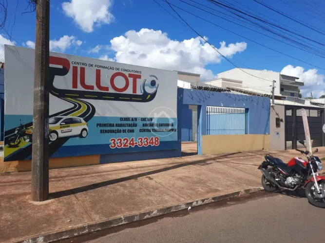 CASA COMERCIAL NO TIJUCA