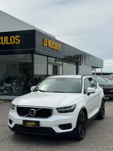 Volvo XC40 T-4 2.0 190cv FWD 2019