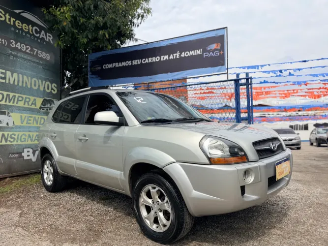 Hyundai Tucson 2.0 16V Aut. 2012