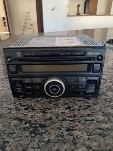 Radio / CDPlayer / MP3 Nissan Versa 2014 Original