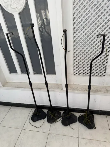 Pedestais para caixa de som - 4 suportes (usado)