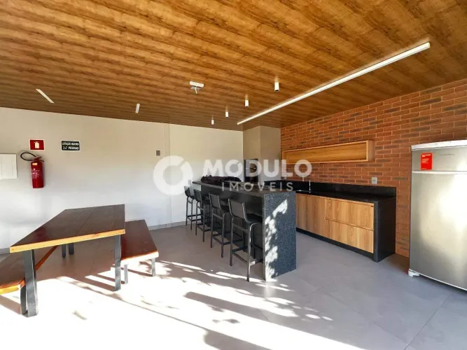 Apartamento disponível para locação no bairro Osvaldo Rezende.