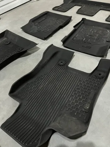 Kit tapete borracha canoa Jeep Commander