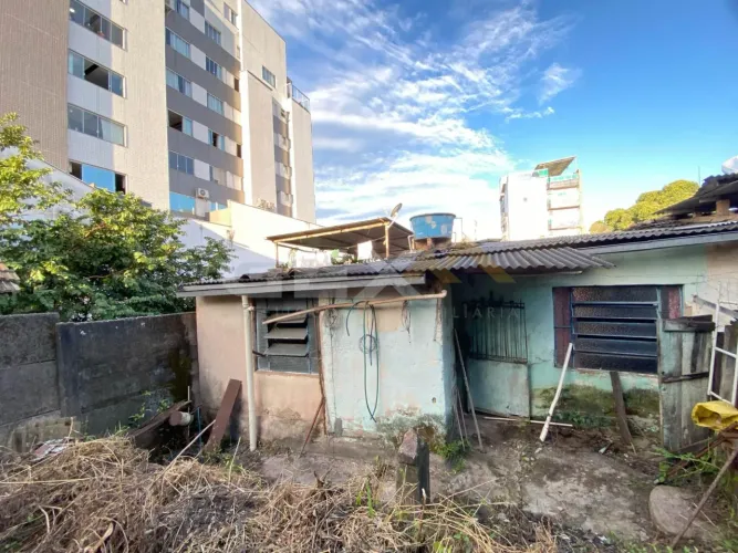Terreno Disponível no Centro de Divinópolis MG.