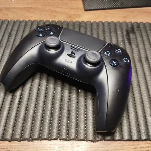 Controle ps5 dualsense preto com analógico tmr