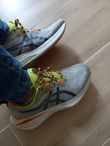 Tênis Asics tamanho 43 usado