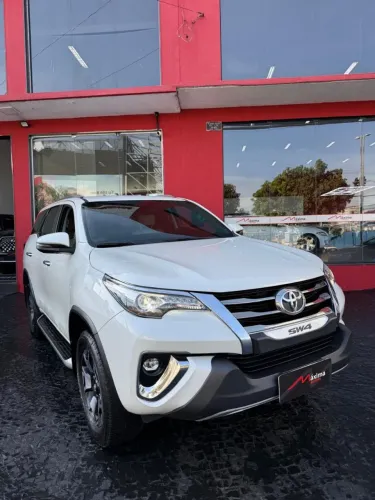 Toyota Hilux SW4 SRX Diamo. 4X4 2.8 TB DIE AUT 2019