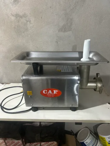 Picador/Moedor de Carne CAF, Modelo CAF-8 (Boca 8, com motor de 1/3 CV).