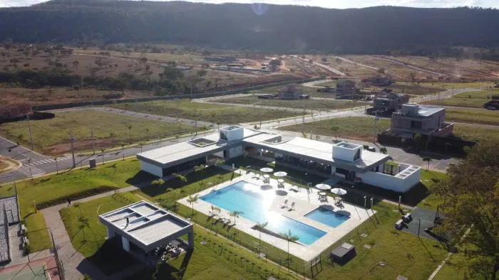 Lote de 300,24 m² no Condomínio Terras Alpha Montes Claros